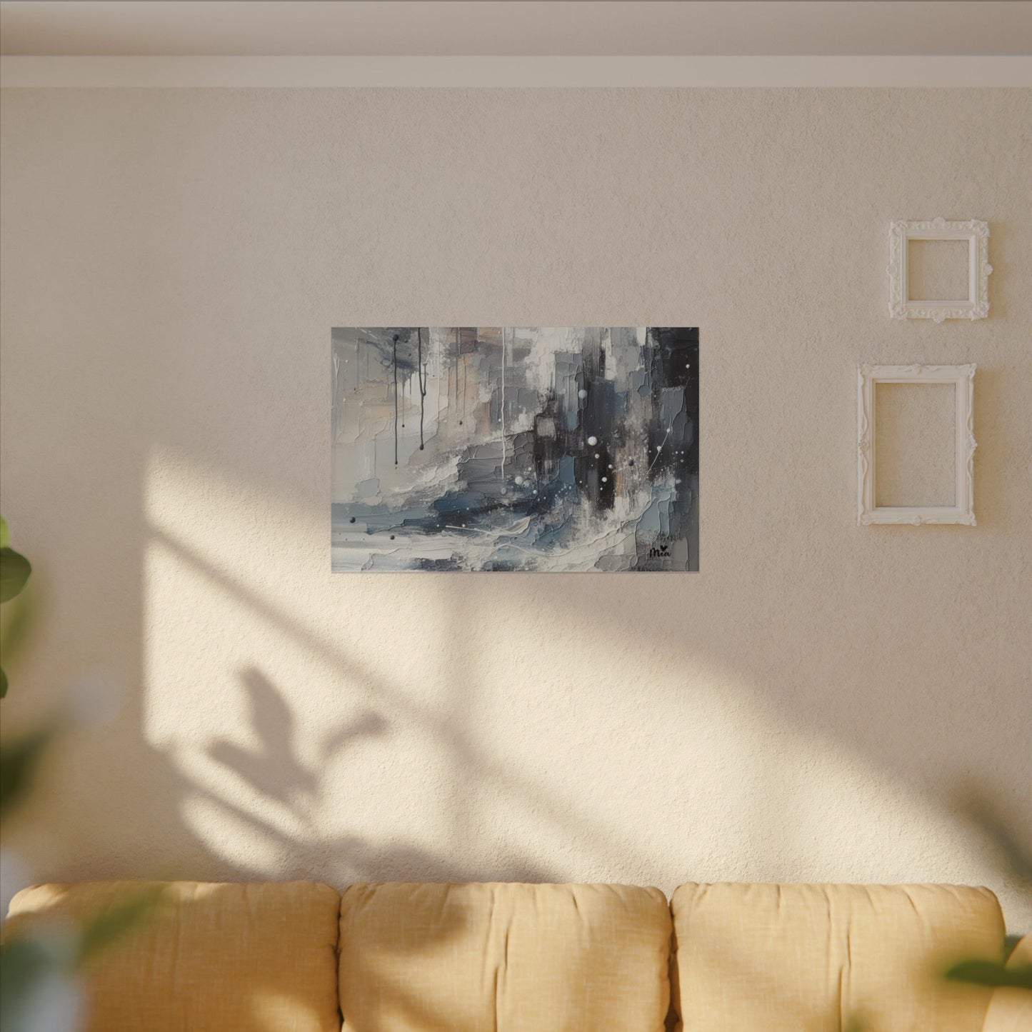 Mia Art Canvas