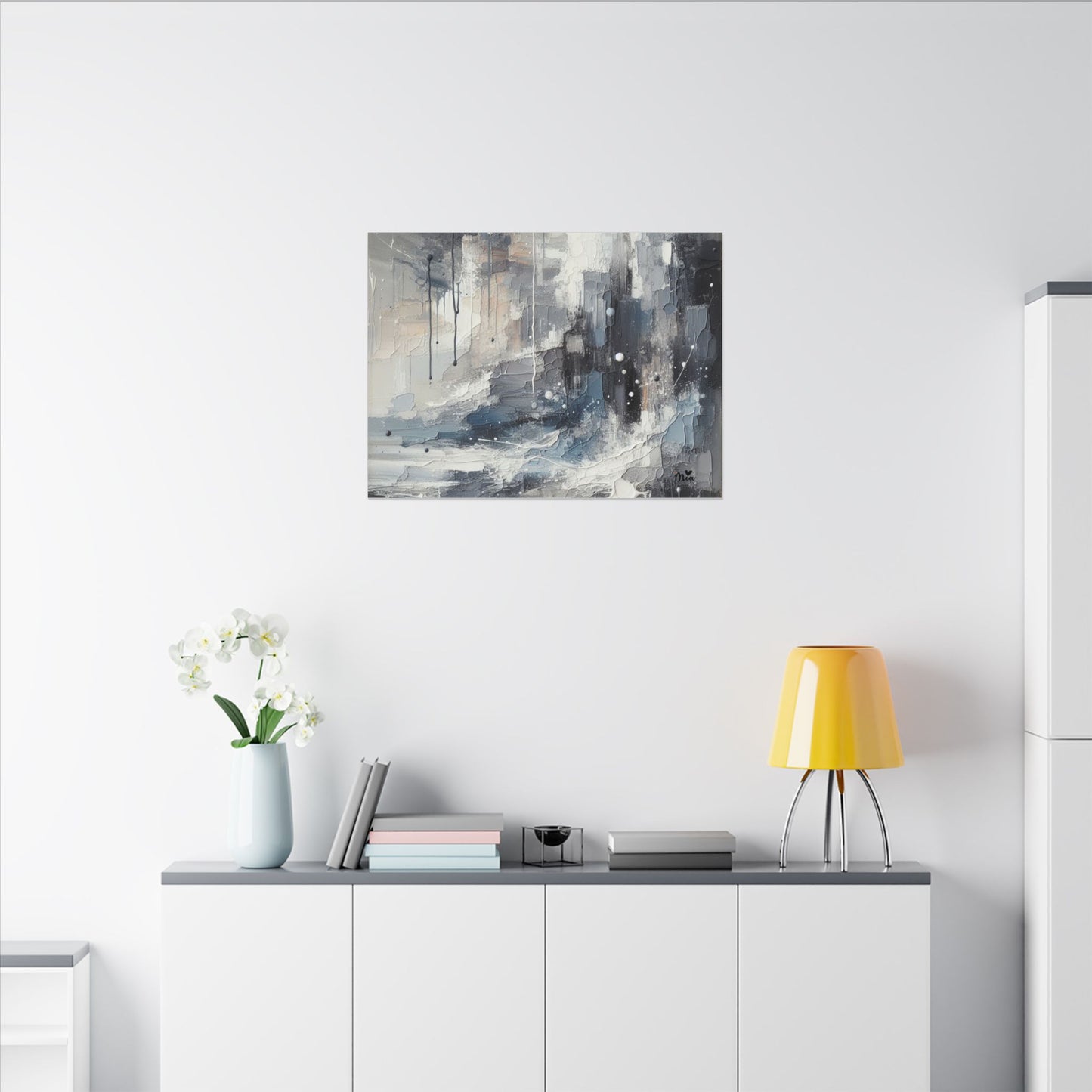 Mia Art Canvas