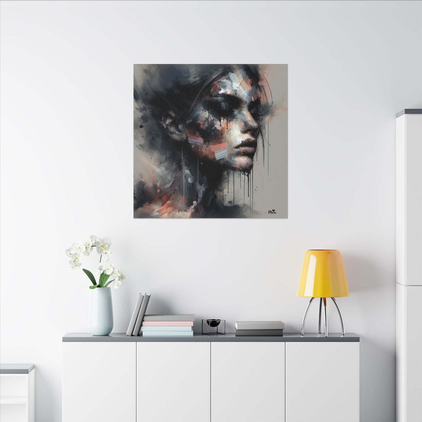 Mia Art Canvas