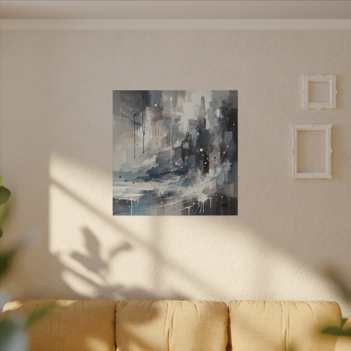 Mia Art Canvas