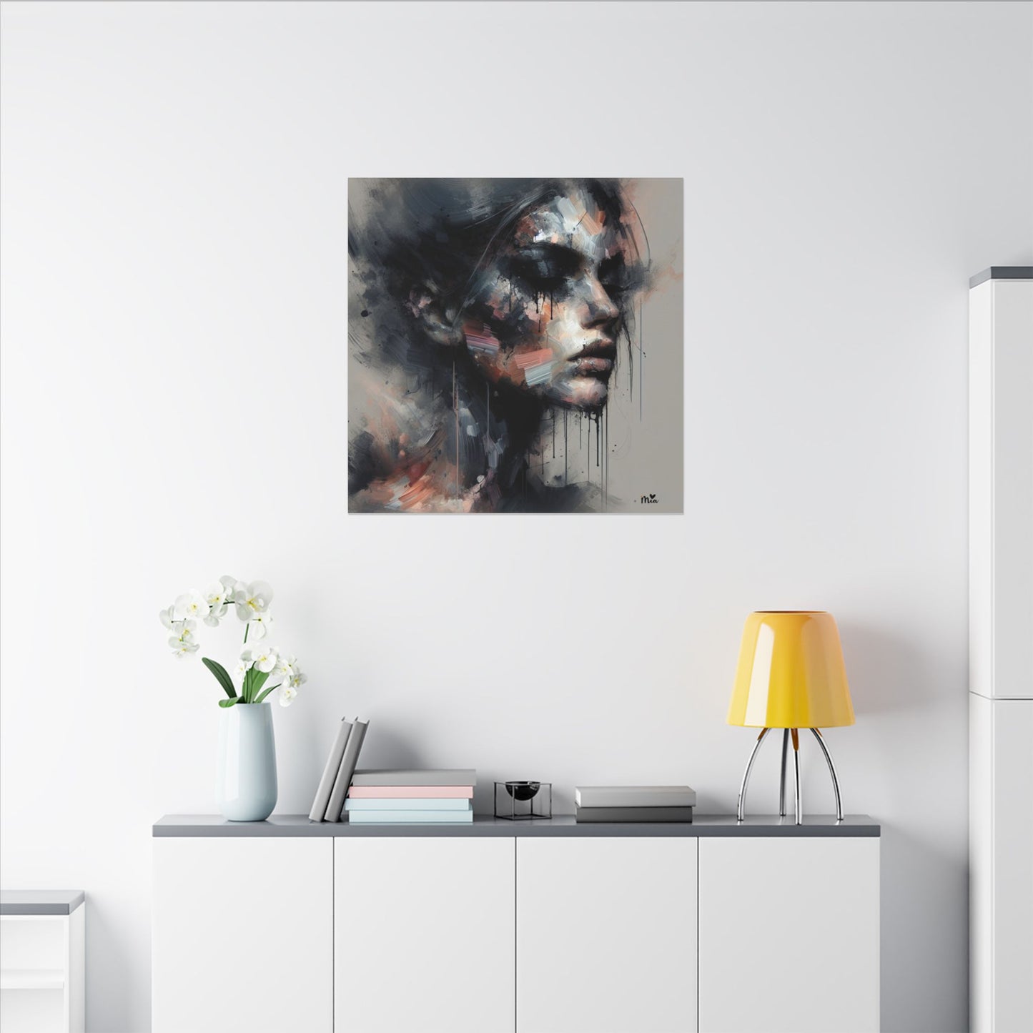 Mia Art Canvas