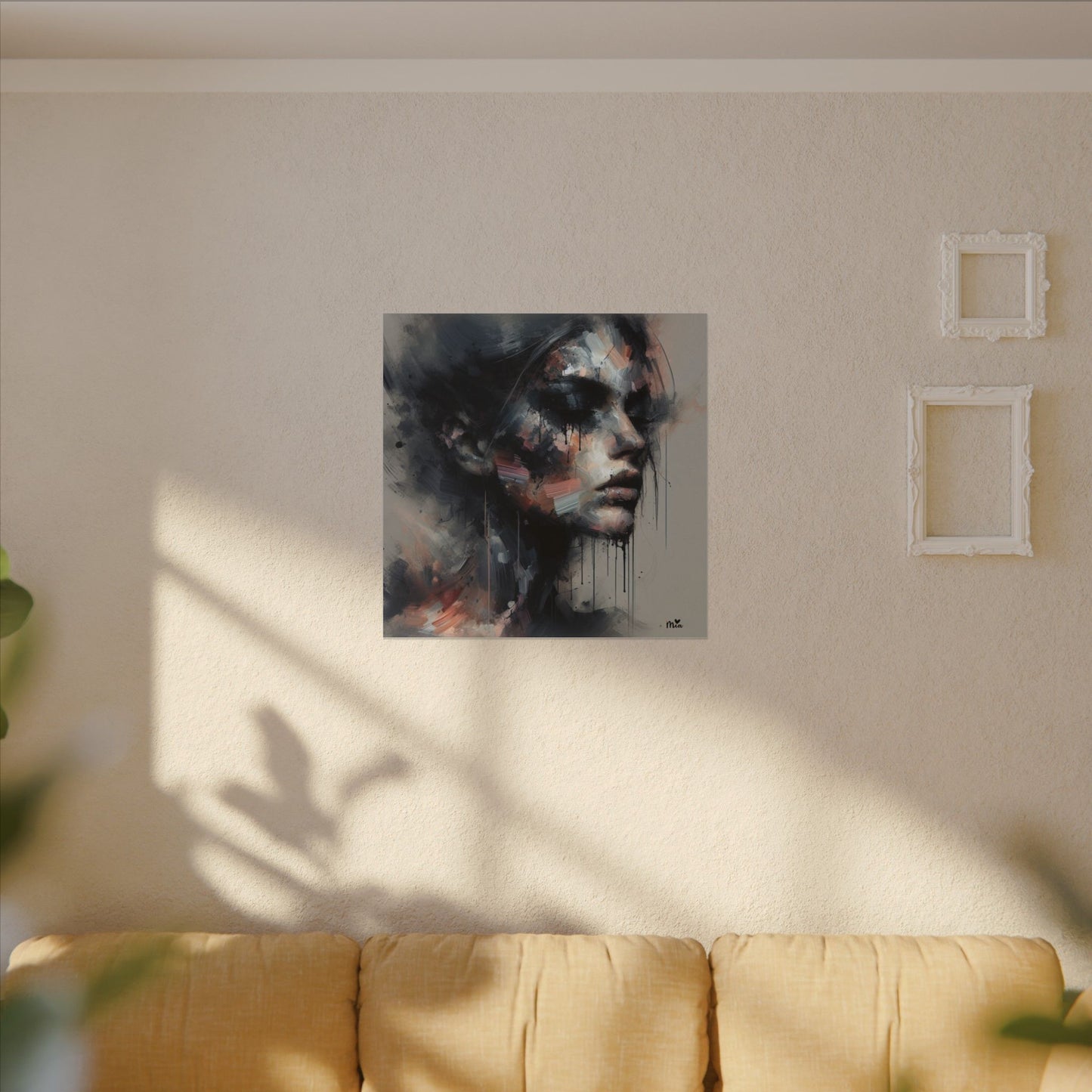 Mia Art Canvas
