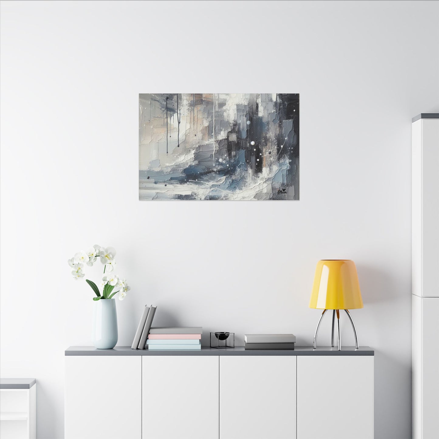 Mia Art Canvas